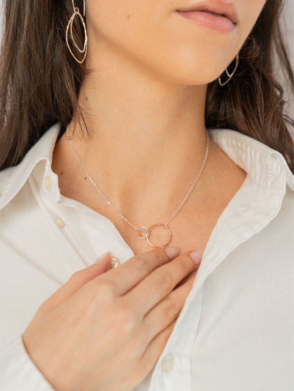 Interlocking Circles Necklace