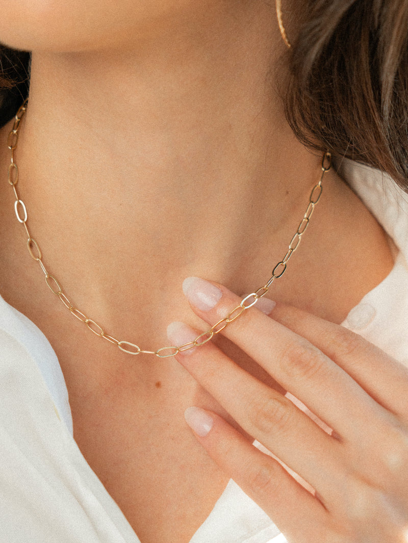 Short Oval Paperclip Necklace