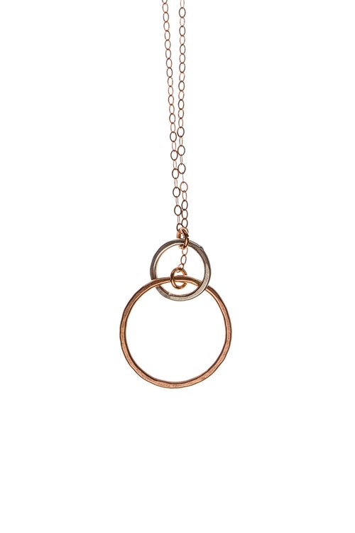 Kenda Kist Two tone metals connected circles necklace